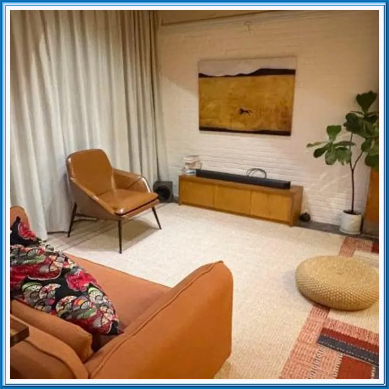 The Orchid Hotel hotel room