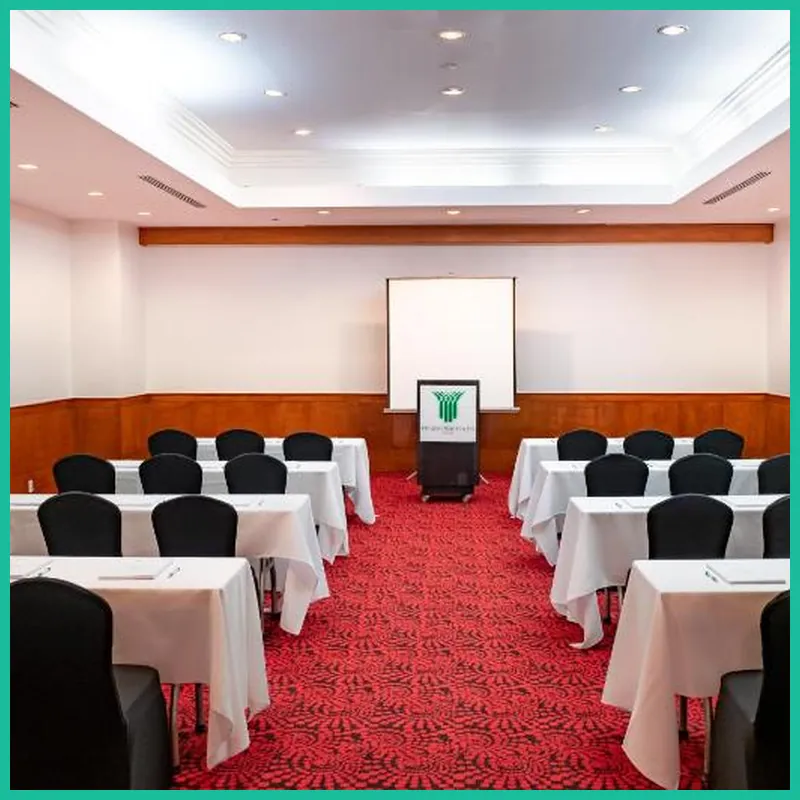 Holiday Resort & Spa 호텔 시설 이미지