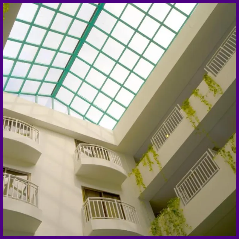 Holiday Resort & Spa 호텔 이미지