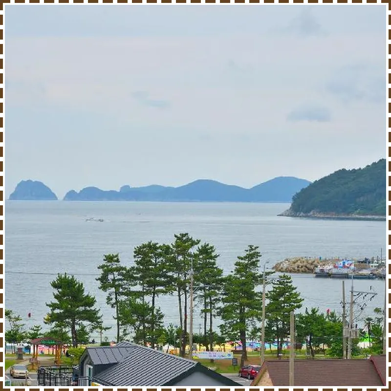 Geoje Oedo Travel Pension hotel view