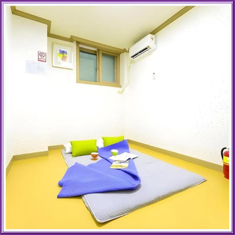 Jeonju Romantic Era Guesthouse hotel room