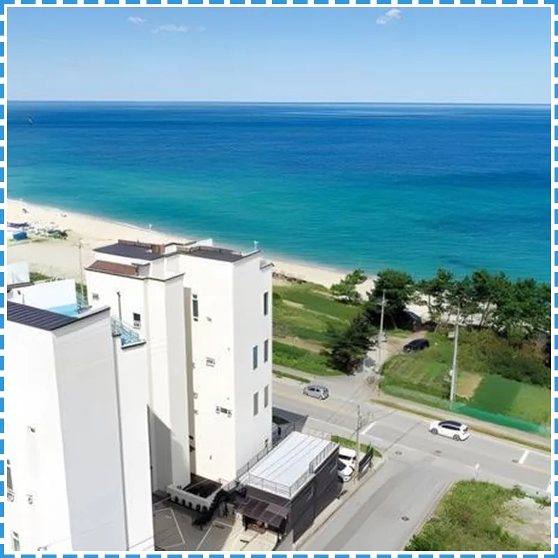 Gangneung La Casamia Poolvilla hotel view