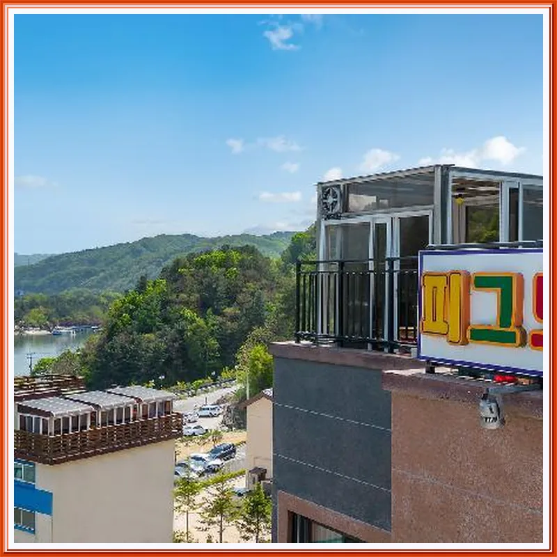 Nami Island Pig Dream Spa Pension hotel view