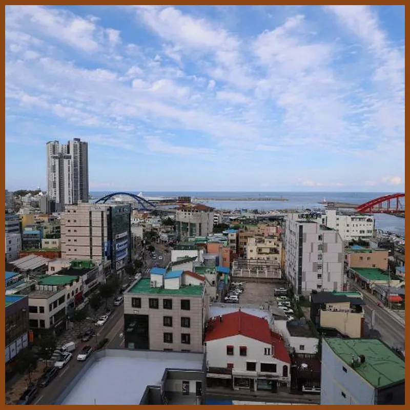 Sunrise Hotel Sokcho hotel view