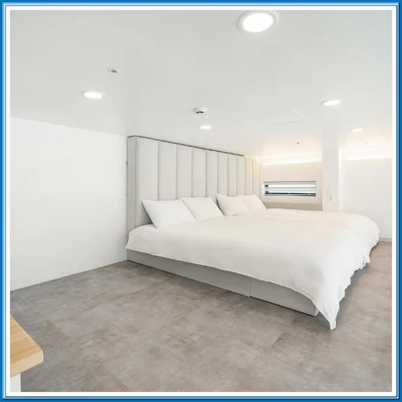 Skaria Poolvilla hotel room