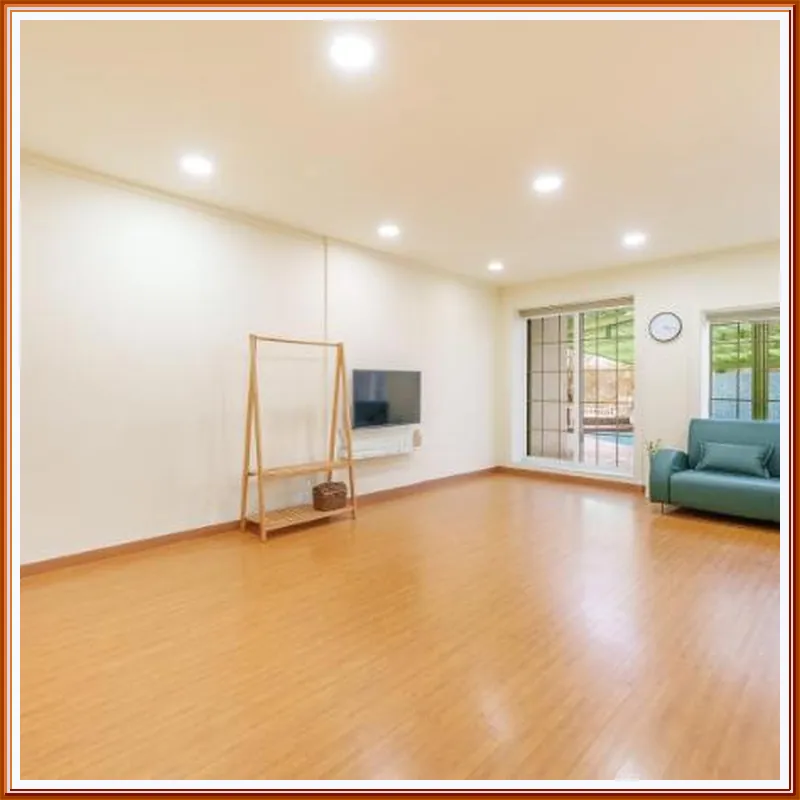 Gangleung laimbichipensyeon hotel room