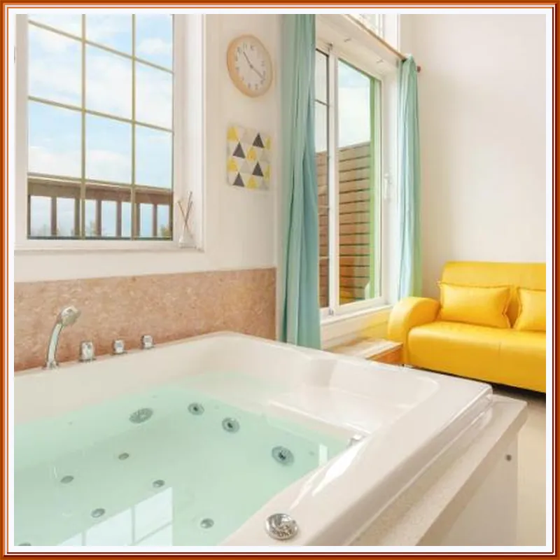 Gangleung laimbichipensyeon hotel room