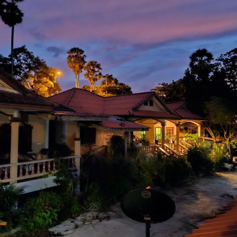 Cosy mandala beachfront bungalow 호텔 이미지