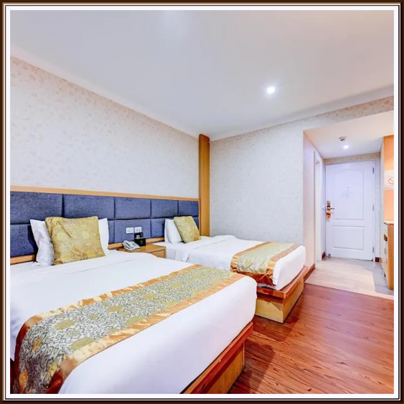 Modern Twin Haven  Central Bangkok Base 호텔 내부 이미지