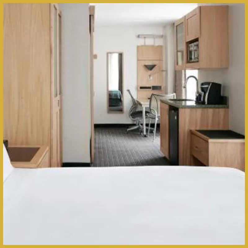 Club Quarters Hotel, World Trade Center hotel room