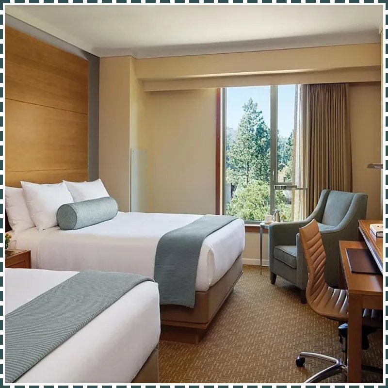 Luskin Hotel hotel room