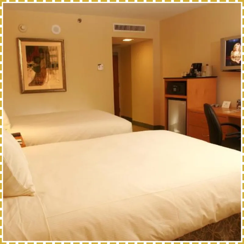 Florida Hotel & Conference Center in the Florida Mall hotel room