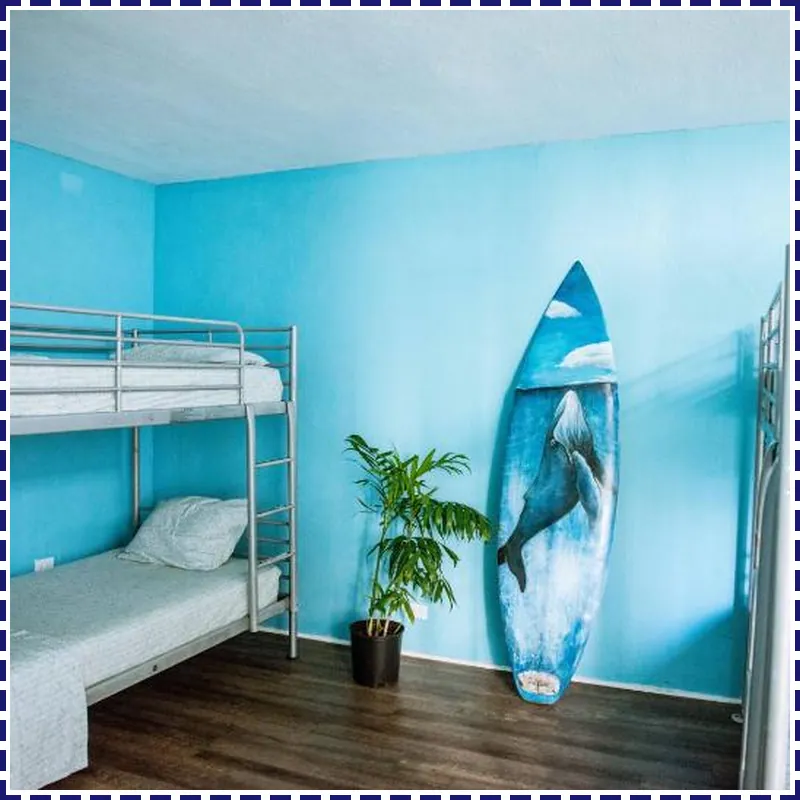 Polynesian Hostel Beach Club hotel room